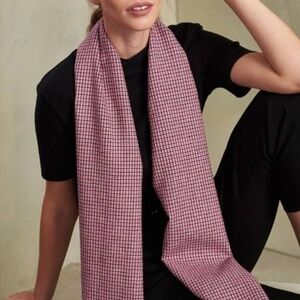 Kuna Baby Alpaca Black Red Houndstooth Fringe Scarf - Made in Peru